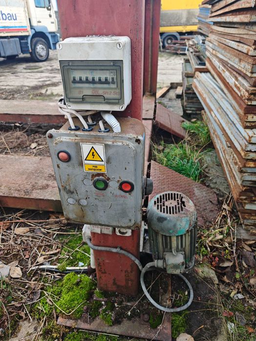 Czterokolumnowy podnośnik samochodowy  6,0mb