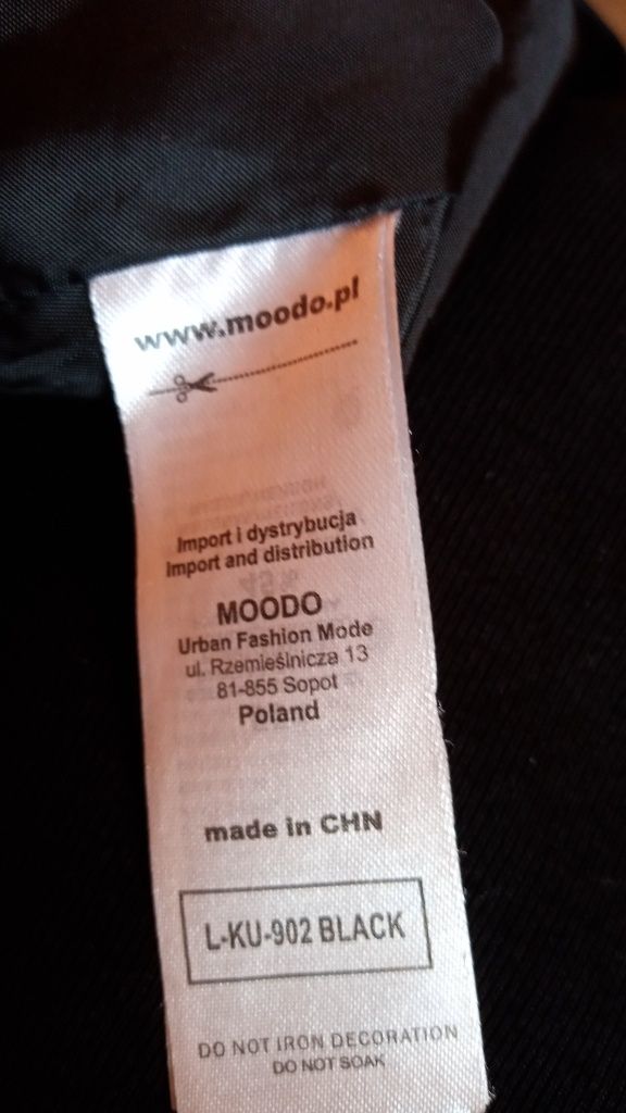 Płaszcz czarny Moodo
