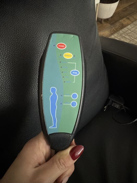 Fotel rozkladany z funkcja masażu