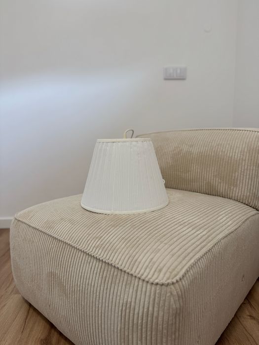 Candeeiro suspenso de tecido branco