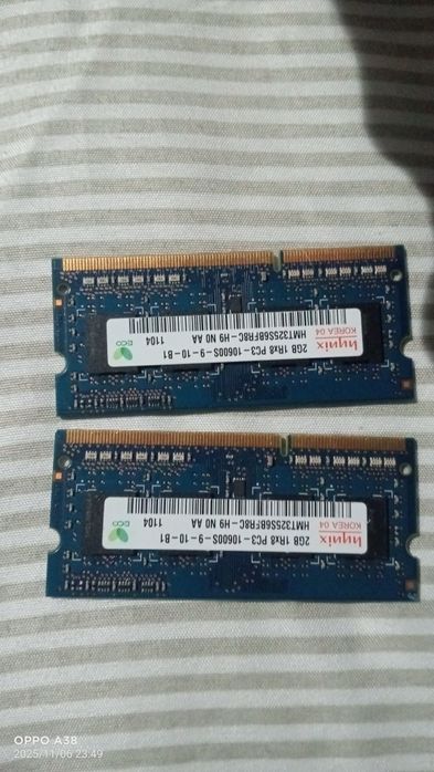 2 memórias Dell M17x R3 SO-DIMM Hynix 2GB Memory PC3-10600S-9-10-B1 HM