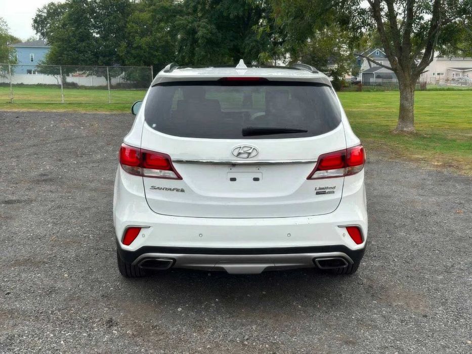 Hyundai Santa Fe Limited Ultimate      2017