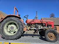 Zetor 5711 z ładowaczem czołowym łyżka wspomaganie