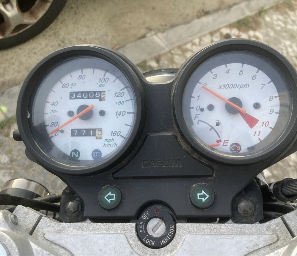 Daelim Roadwin 125