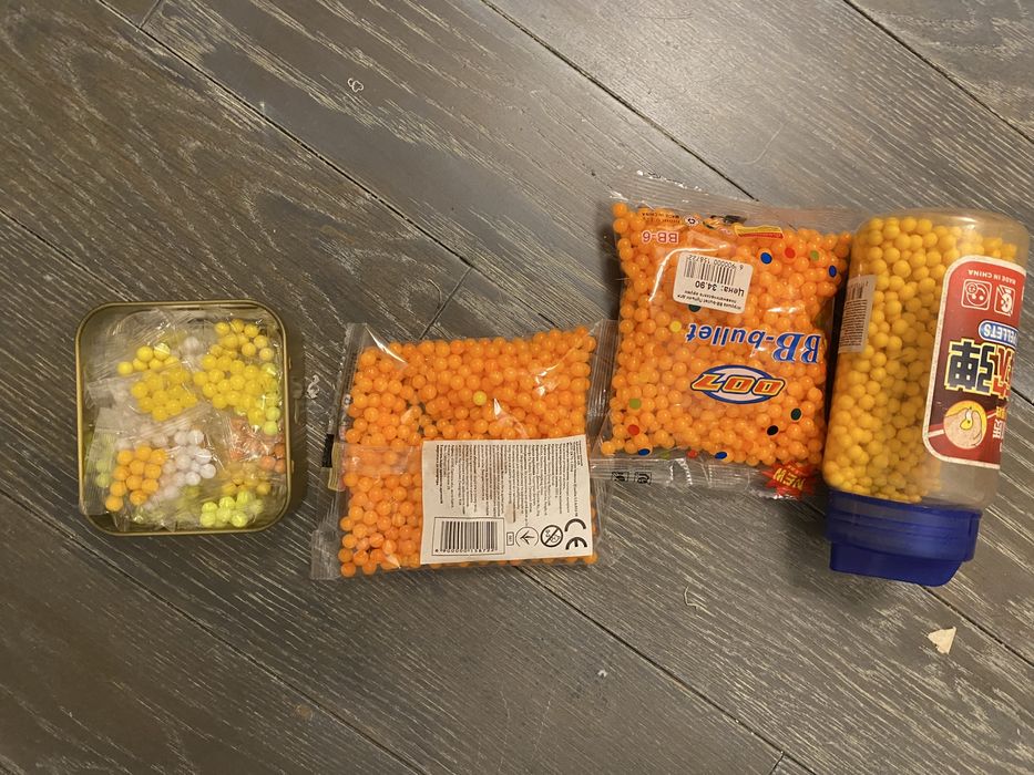 “нёрфы бластеры запчасти 200 грн за все;   пули к ним цена договорная