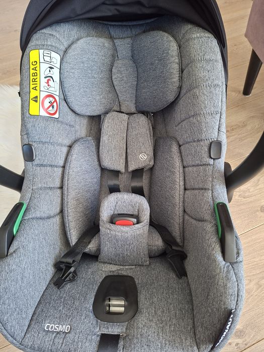 Fotelik samochodowy nosidełko