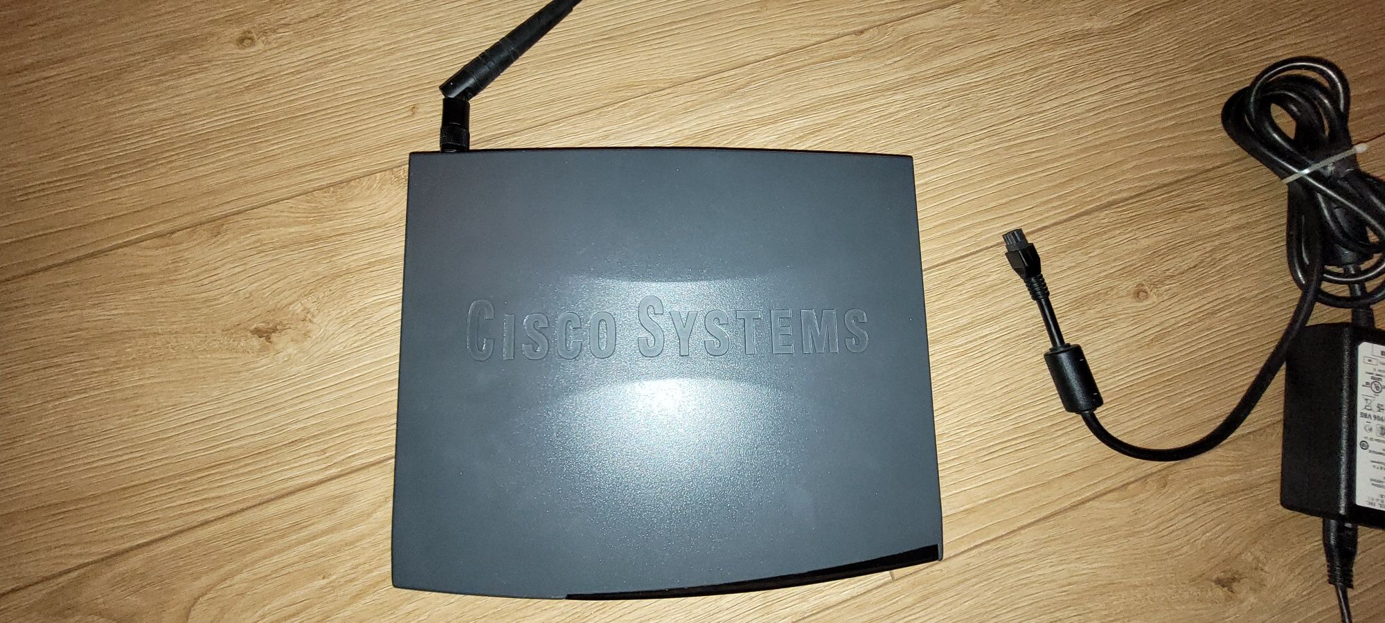 Router Cisco 857W-G-E-K9 V06 ADSL