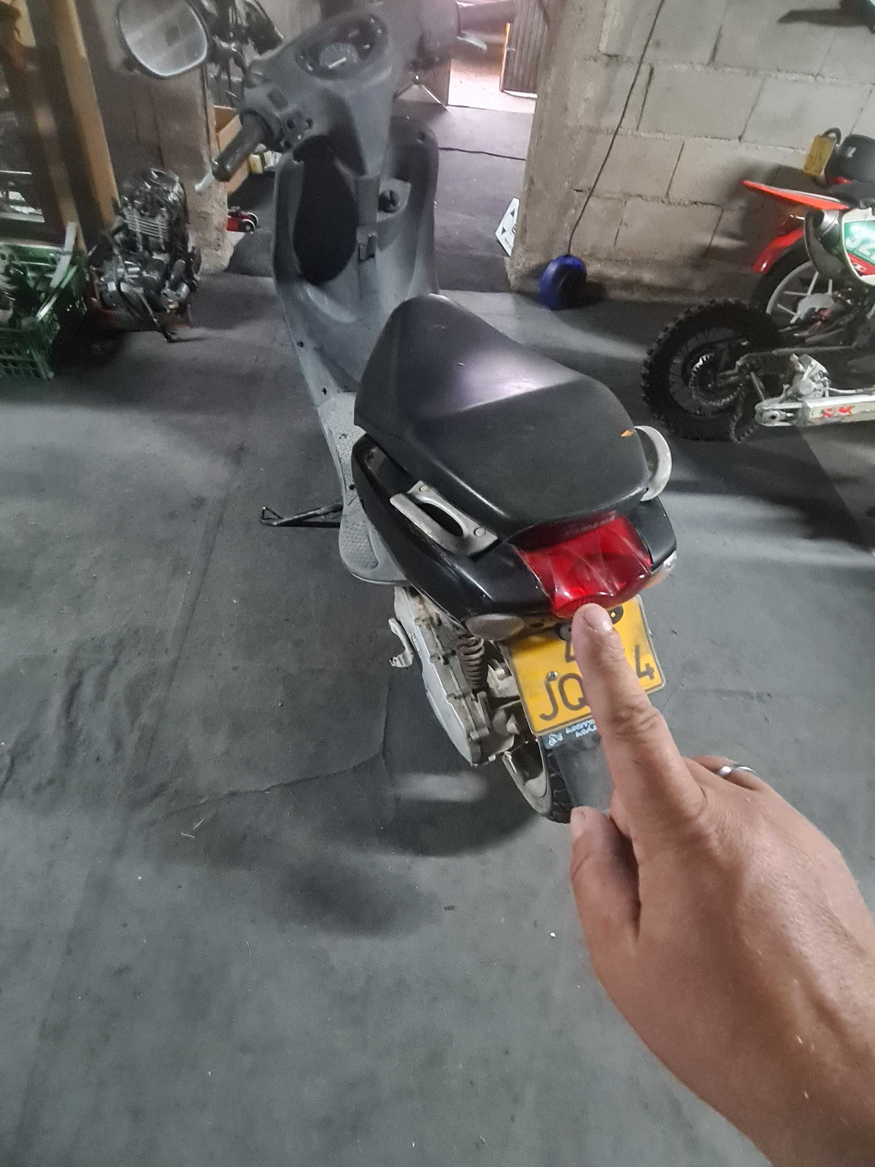 Yamaha neos em bom estado