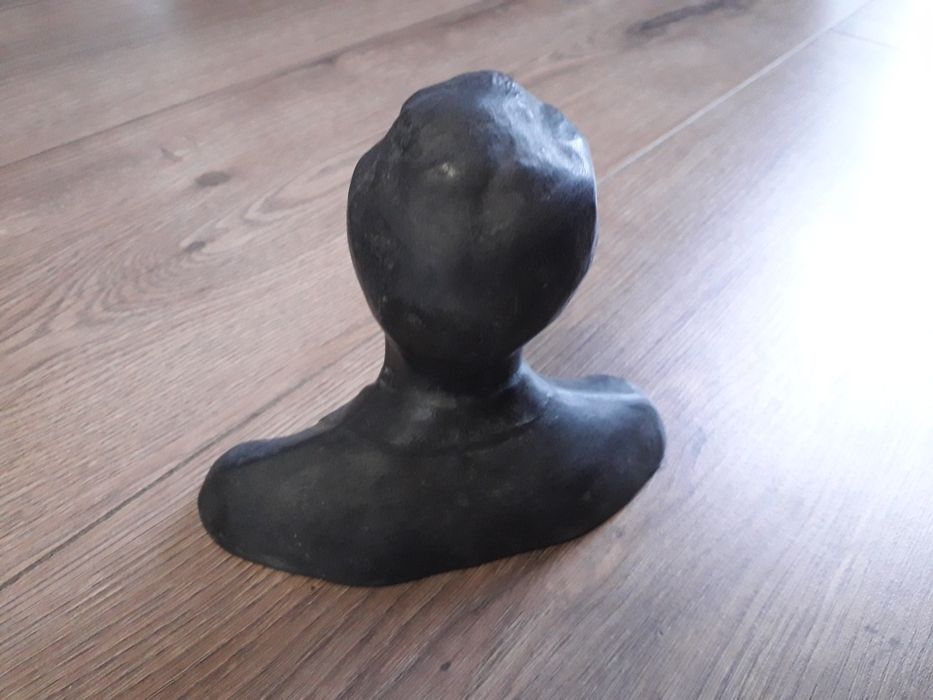 Бюст Дзержинского и Есенина