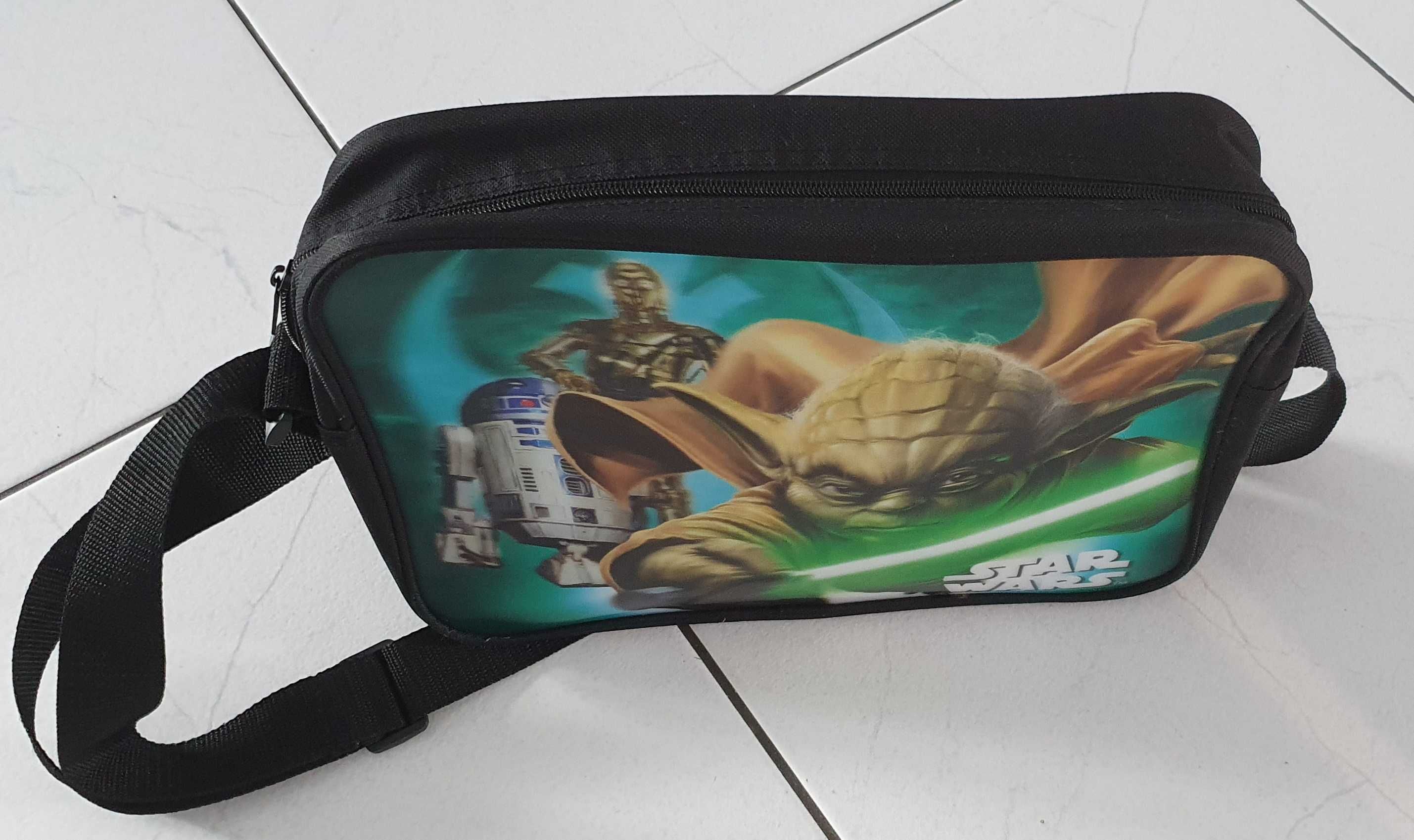 Star Wars Yoda 3D torba listonoszka A4 czarna regulowany pasek