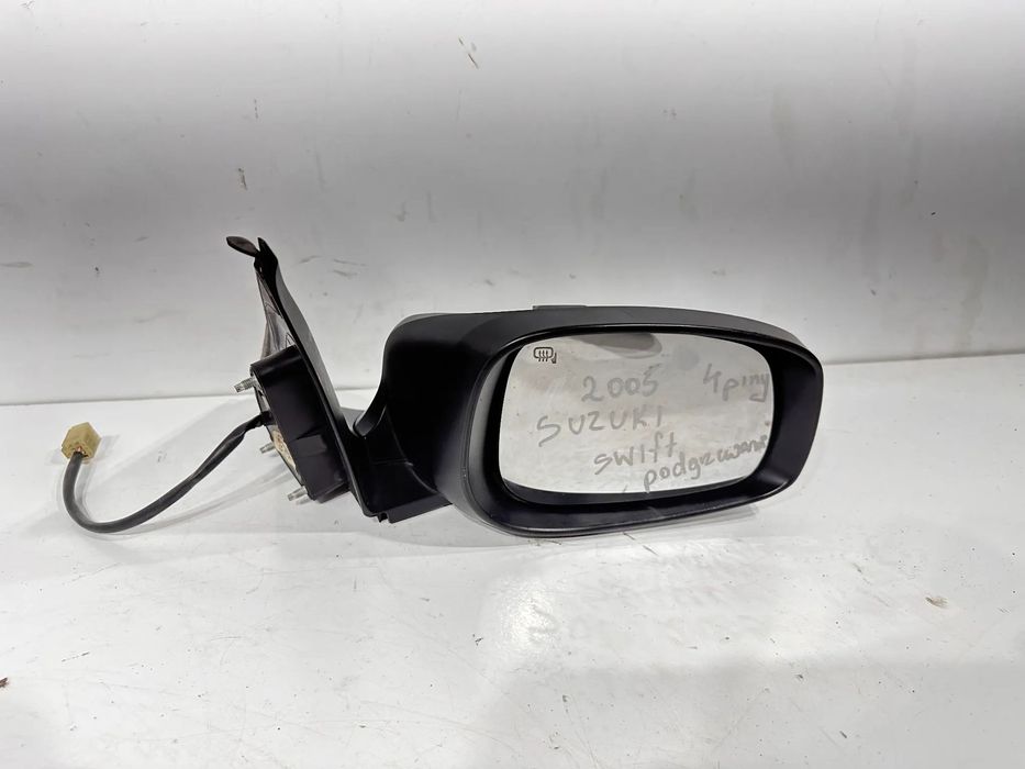 Lusterko P  Suzuki Swift  4PIN Grzane