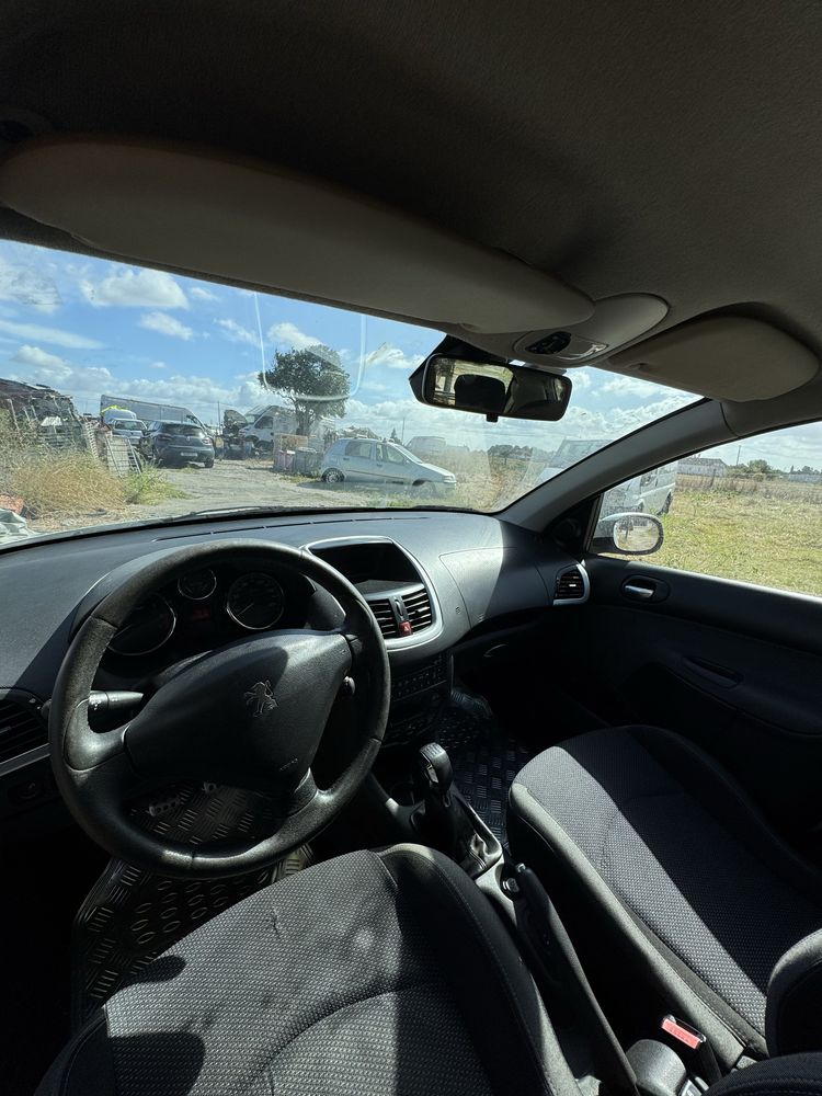 Peugeot 206+, 2011