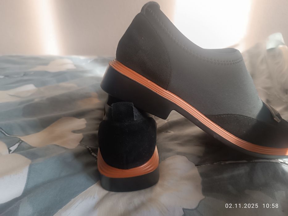 Натуральні туфлі лофери