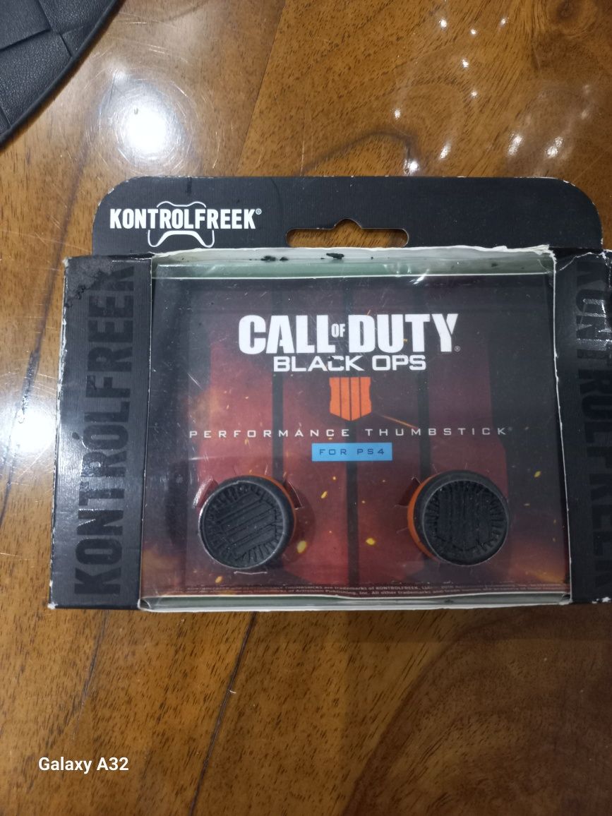 Kontrolfreek PS4 Call Of Duty Black OPS III
