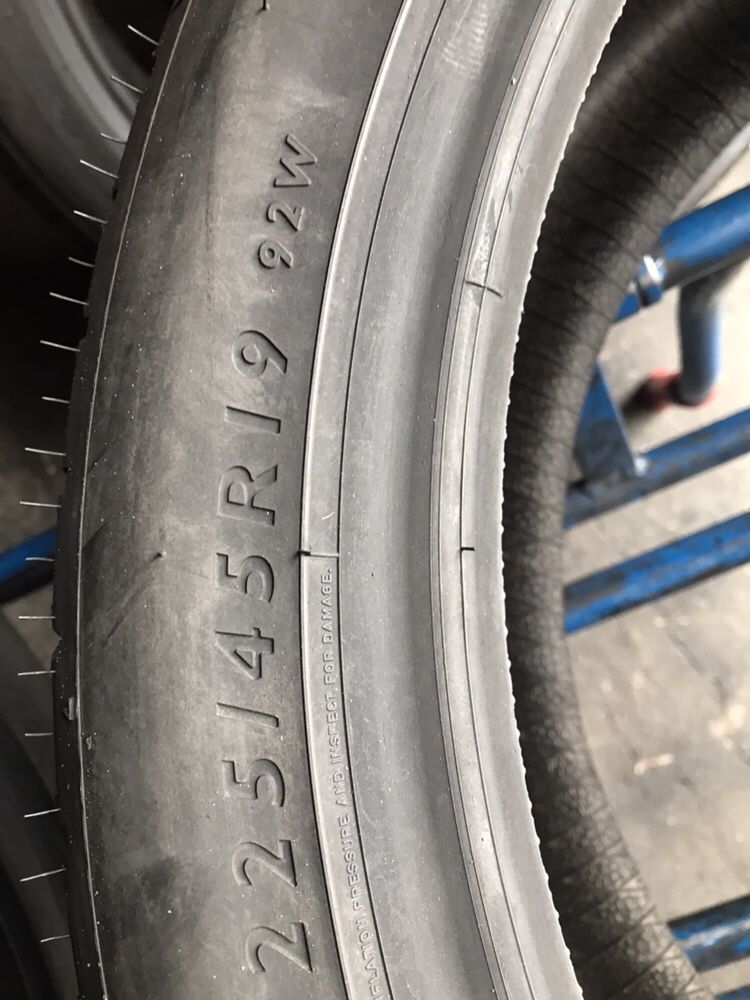 225/45/19 R19 Dunlop SP SportMaxx RT 4шт новые