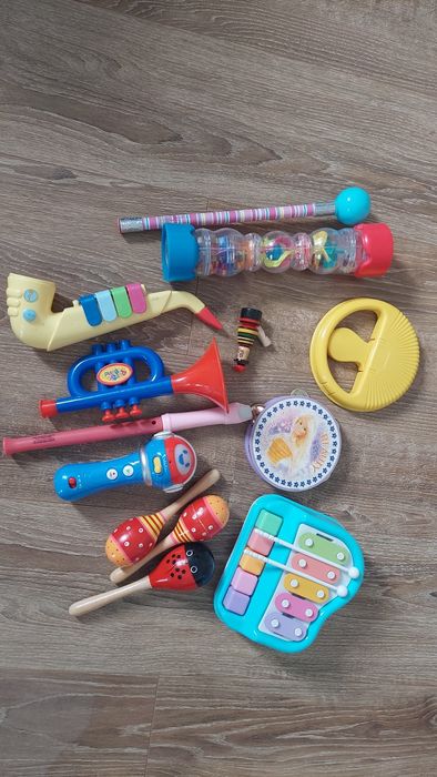 Zestaw 11 instrumentów muzycznych + gratisy