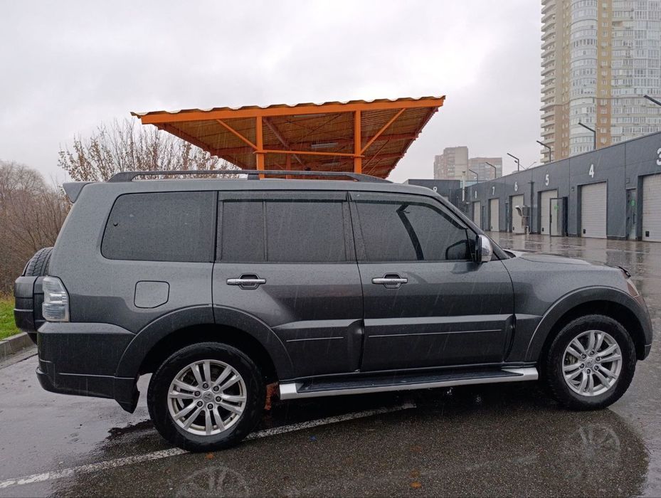 Продам  Паджеро Вагон4 турбодизель 3.2  200л.с или обмен!