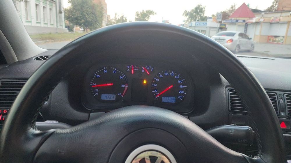 Volkswagen Golf 4 1.4 16v