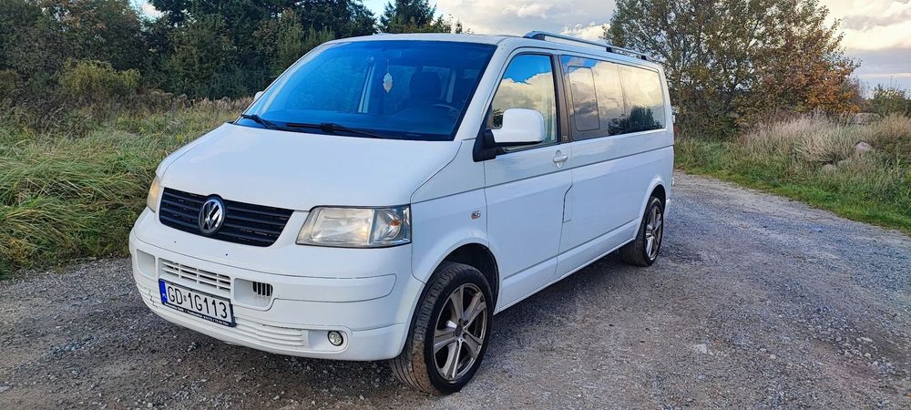 Volkswagen Caravelle Jasne wnętrze, kamera, radio Bluetooth, 8-osobowy, hak, automat