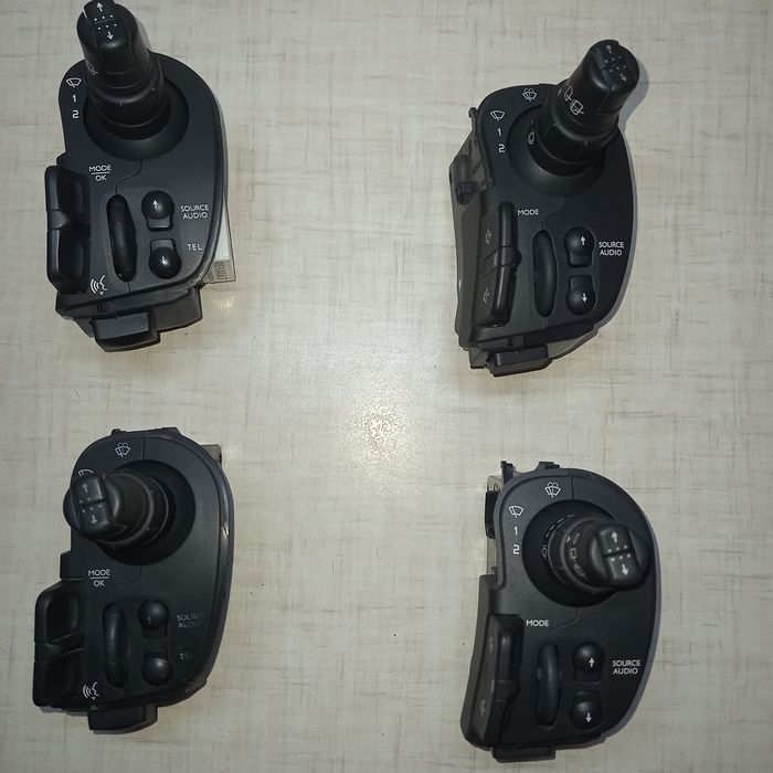 Підрульовий перемикач Renault Kangoo Clio Modus Рено Кенго Кліо