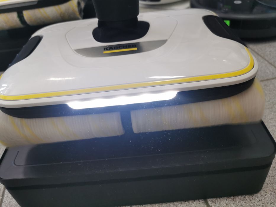 Mop elektryczny Karcher FC7 Cordless Premium z podświetlaniem