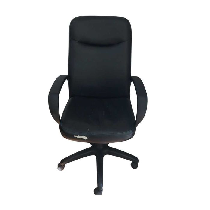 Cadeiras rotativa e fixas