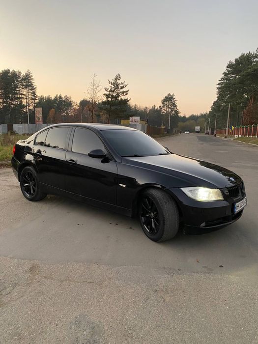 BMW 3 Series Sedan (E90)