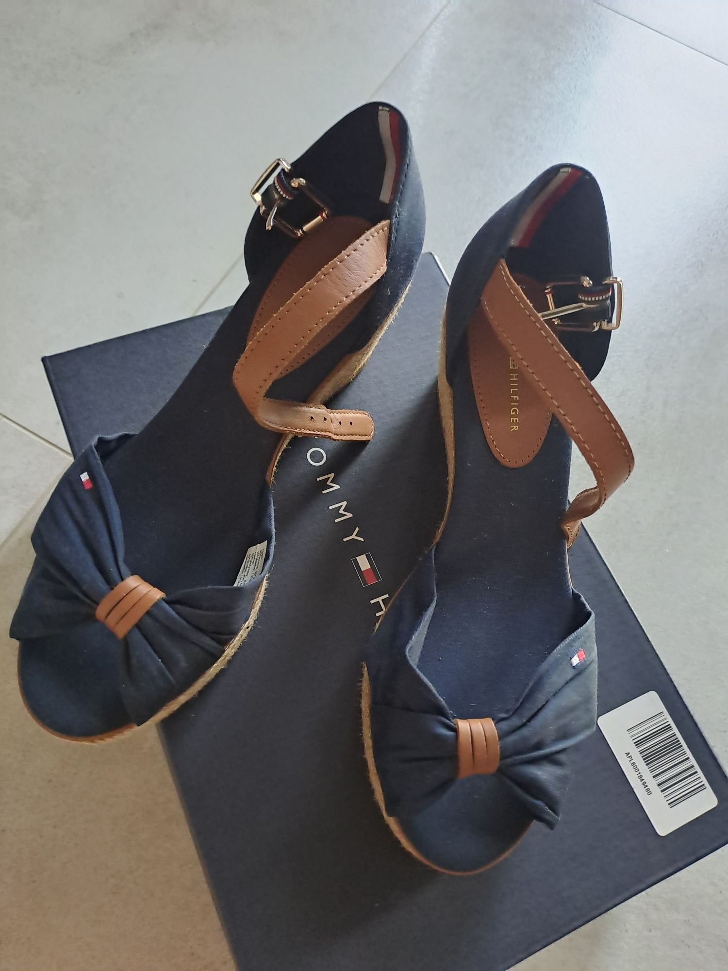 Tommy hilfiger buty granatowe nowe na koturnie 38