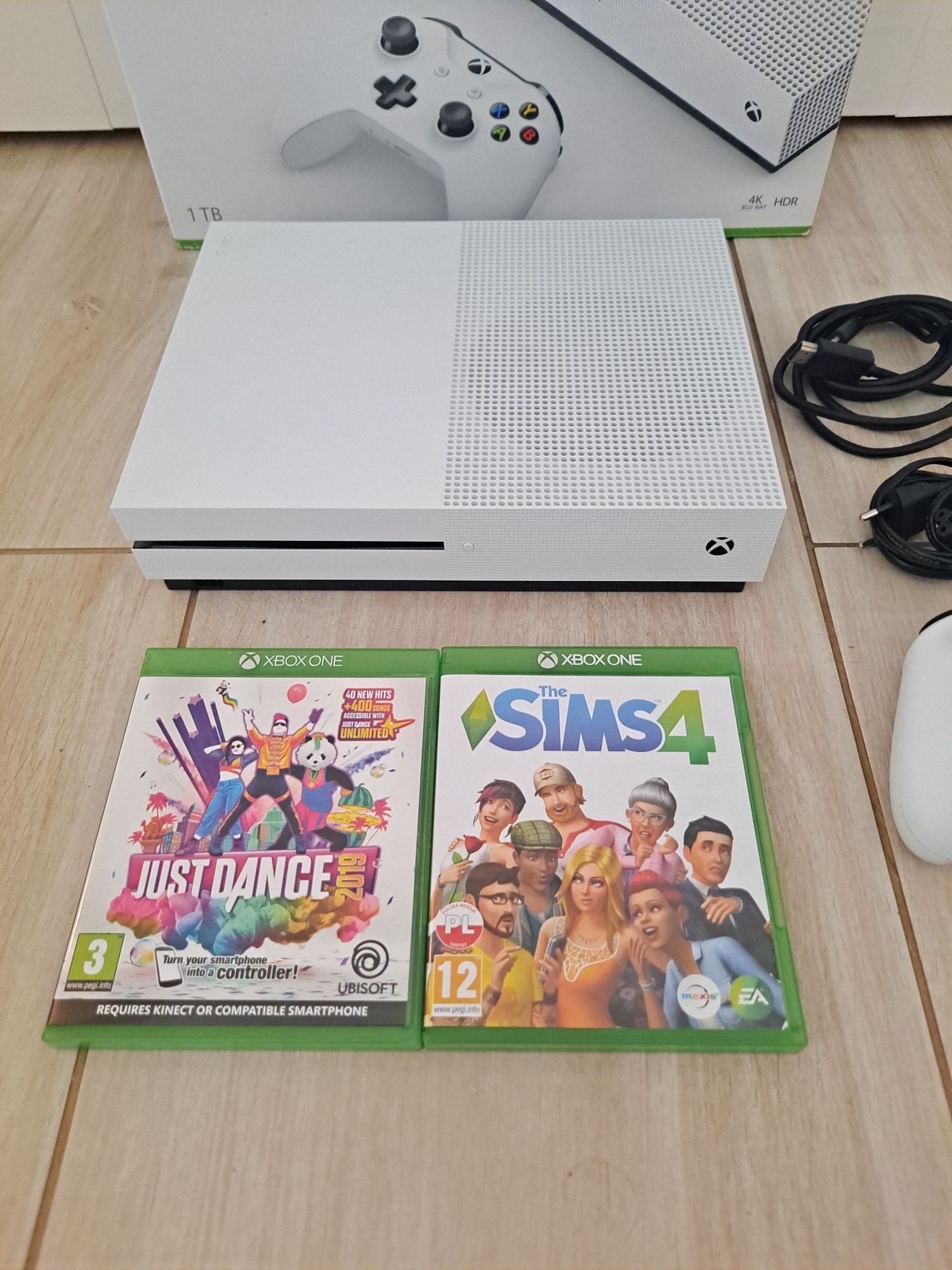 Konsola XBOX ONE S 1TB +Pad Gry Pudełko