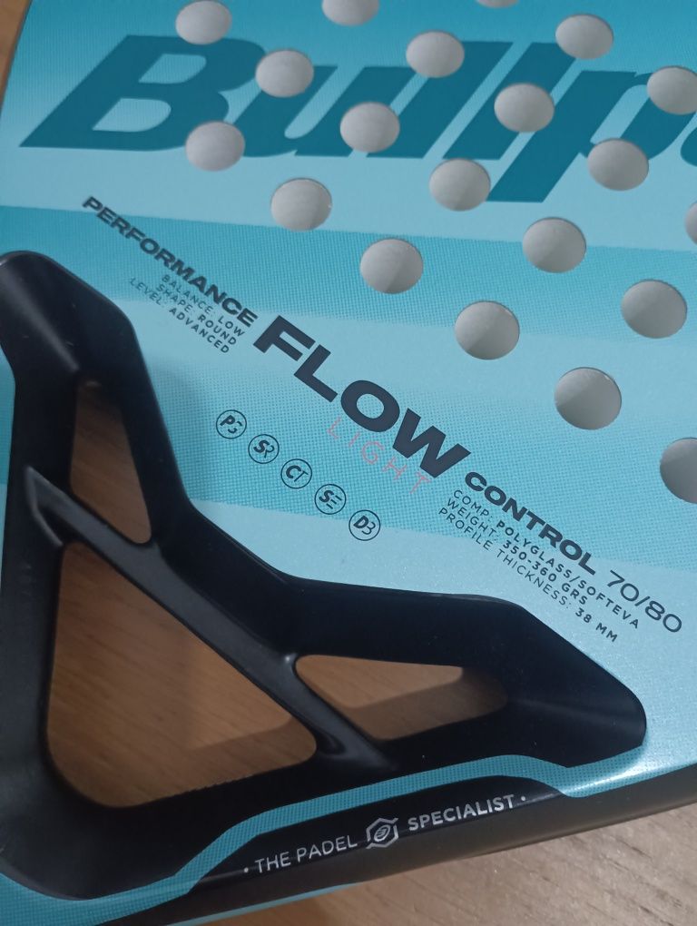 Raquete Bullpadel Flow Light