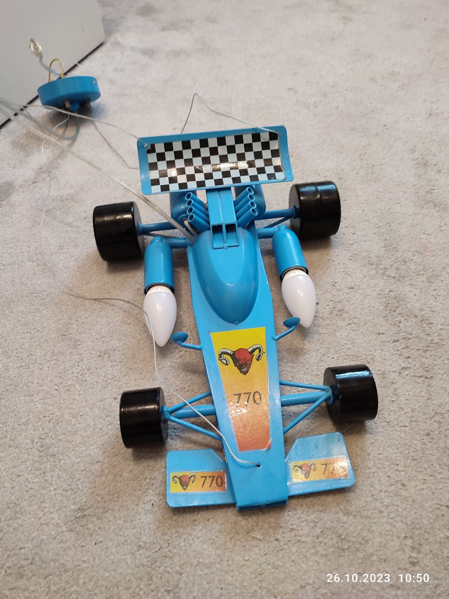 Lampa sufitowa żyrandol bolid F1 niebieska wyścigówka samochód
