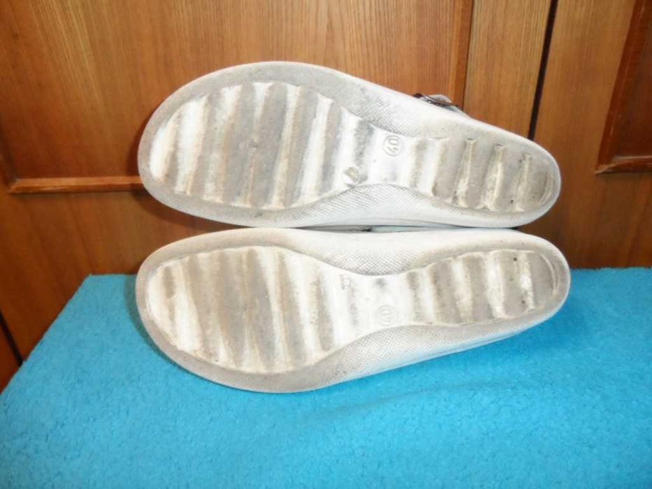 Кожаные клоги босоножки с закрытым носком мюли шлепки на низком ходу