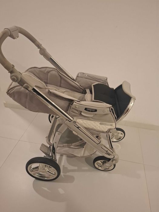 Carrinho de bebé como novo