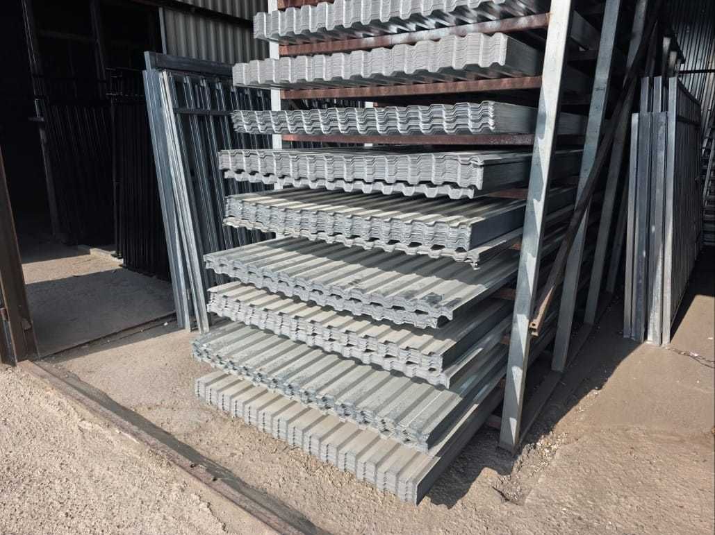 Blacha dachowa T14 ocynk – 5,3m i 6,3m | od 14 zł/m² | Dostawa