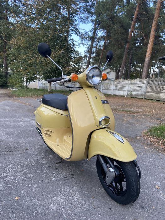 Скутер Honda giorno