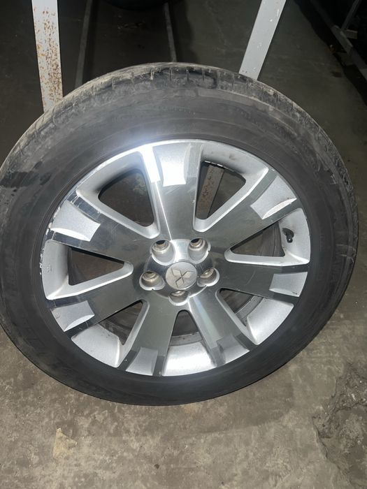 Продам титани R18