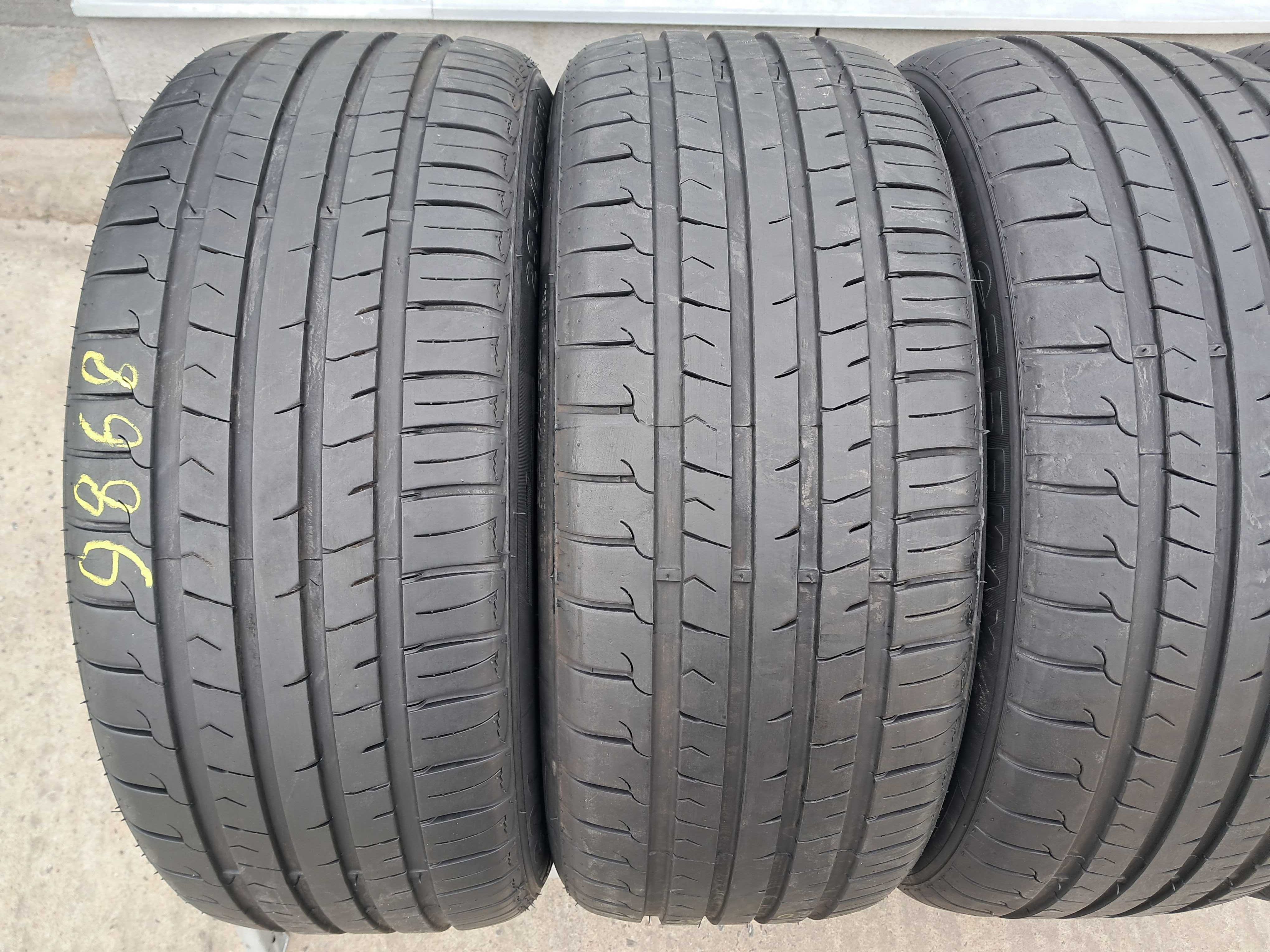 Резина літня, 235/45 R18 Firemax FM 601 (арт. 9868)