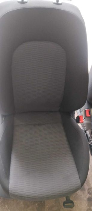 Komplet siedzeń, foteli przednich, kanapa Seat ibiza 6J 5 Drzwi