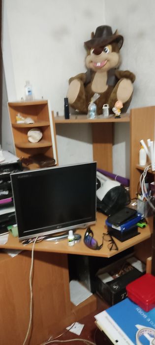 Компьютерный стол