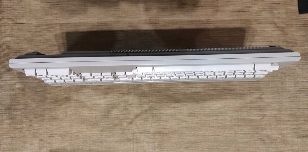 Atari 1040STF w bardzo ładnym stanie. Wersja Red Led!