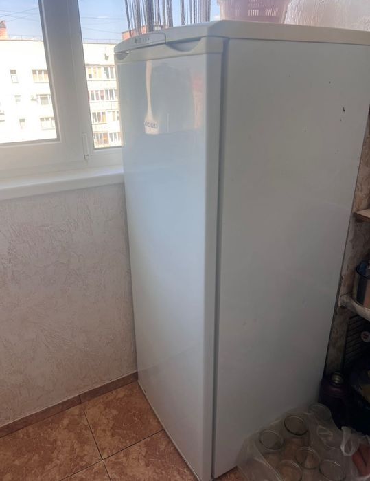 Морозильна камера