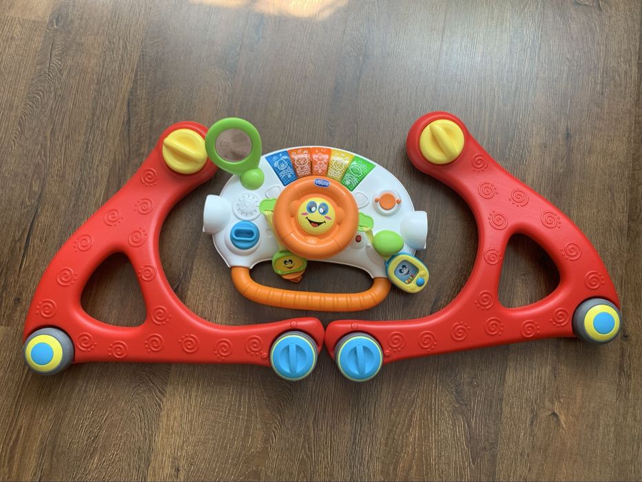 Розвиваючий ігровий центр-ходунки 4в1 Chicco