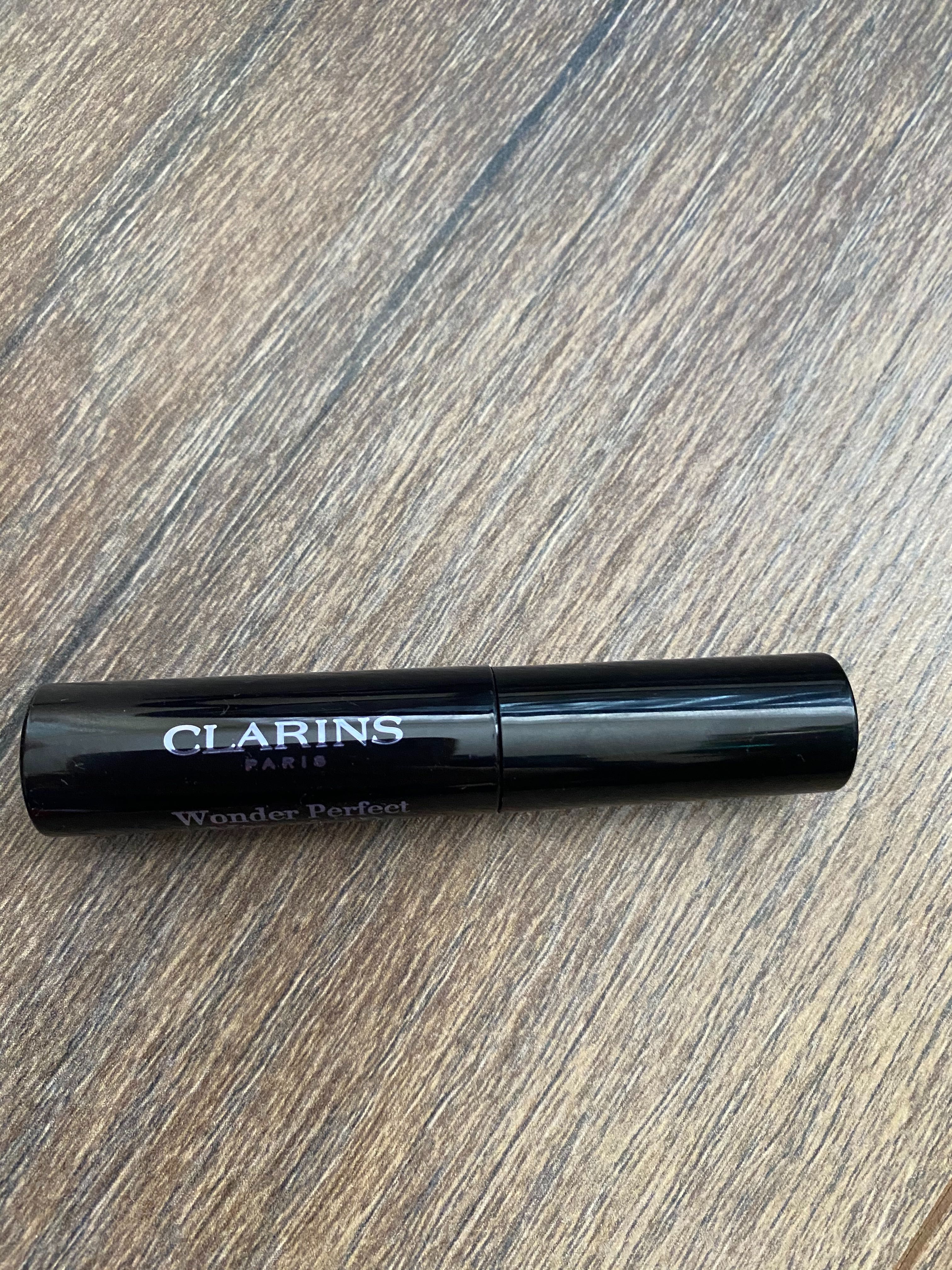 Продаётся Clarins. Новая