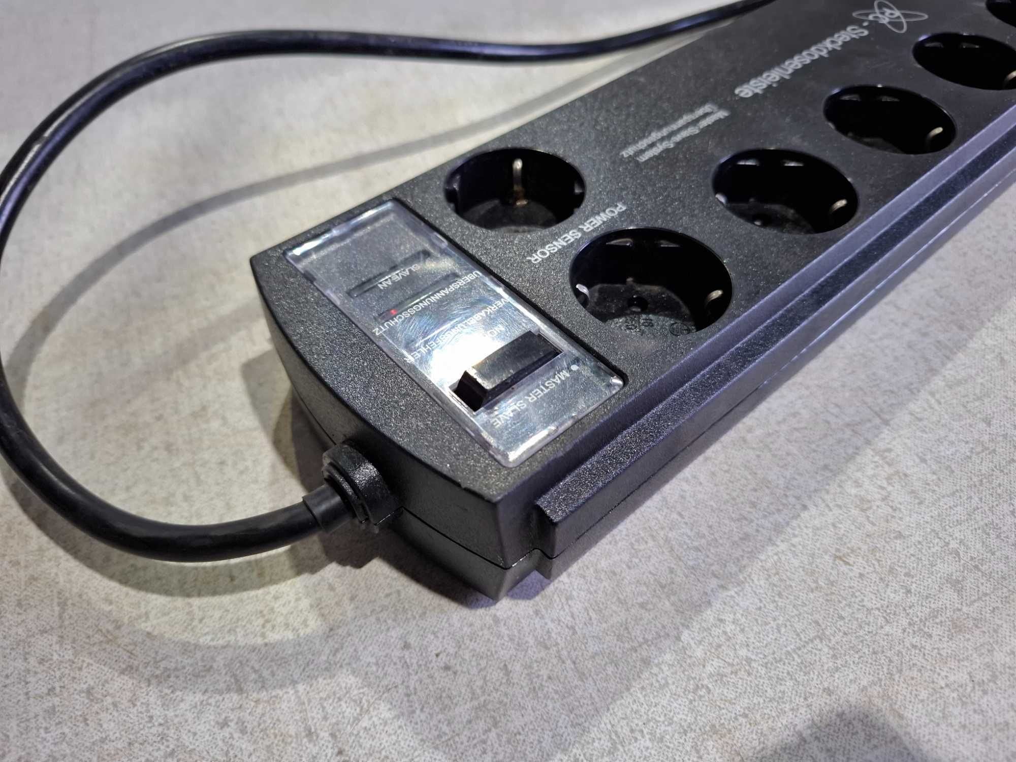 Przedłużacz z zabezpieczeniem przed skakaniem i gniazdami do RJ45