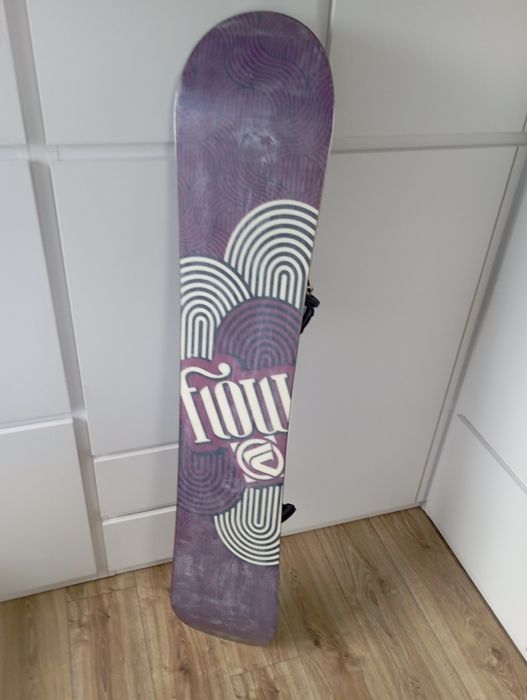 Deska snowboardowa flow 151 wiązania snowboardowe komplet Burton