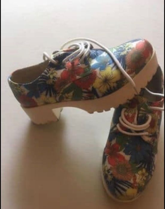 Sapatos de senhora verão