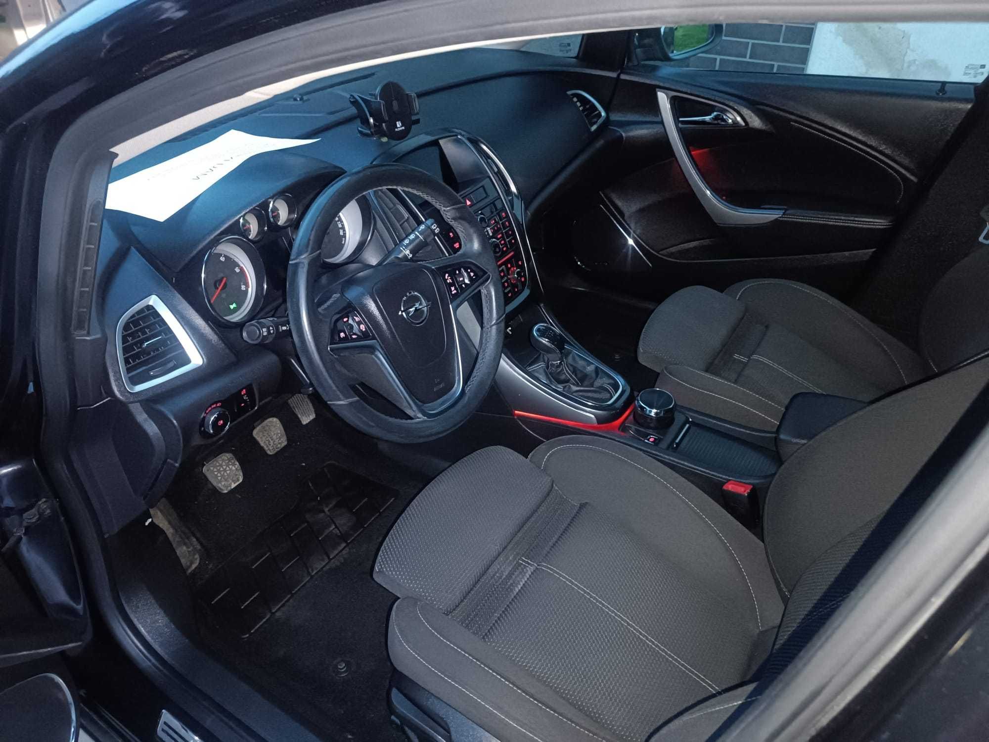 Opel Astra J 2.0 CDTI
