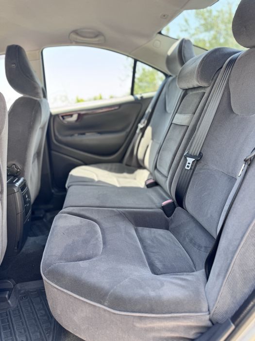 VOLVO S60 2.4 D5 NACIONAL POUCOS KM EXCELENTE ESTADO GARANTIA DE 18 me