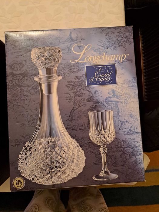 garrafa e 6 copos de cristal