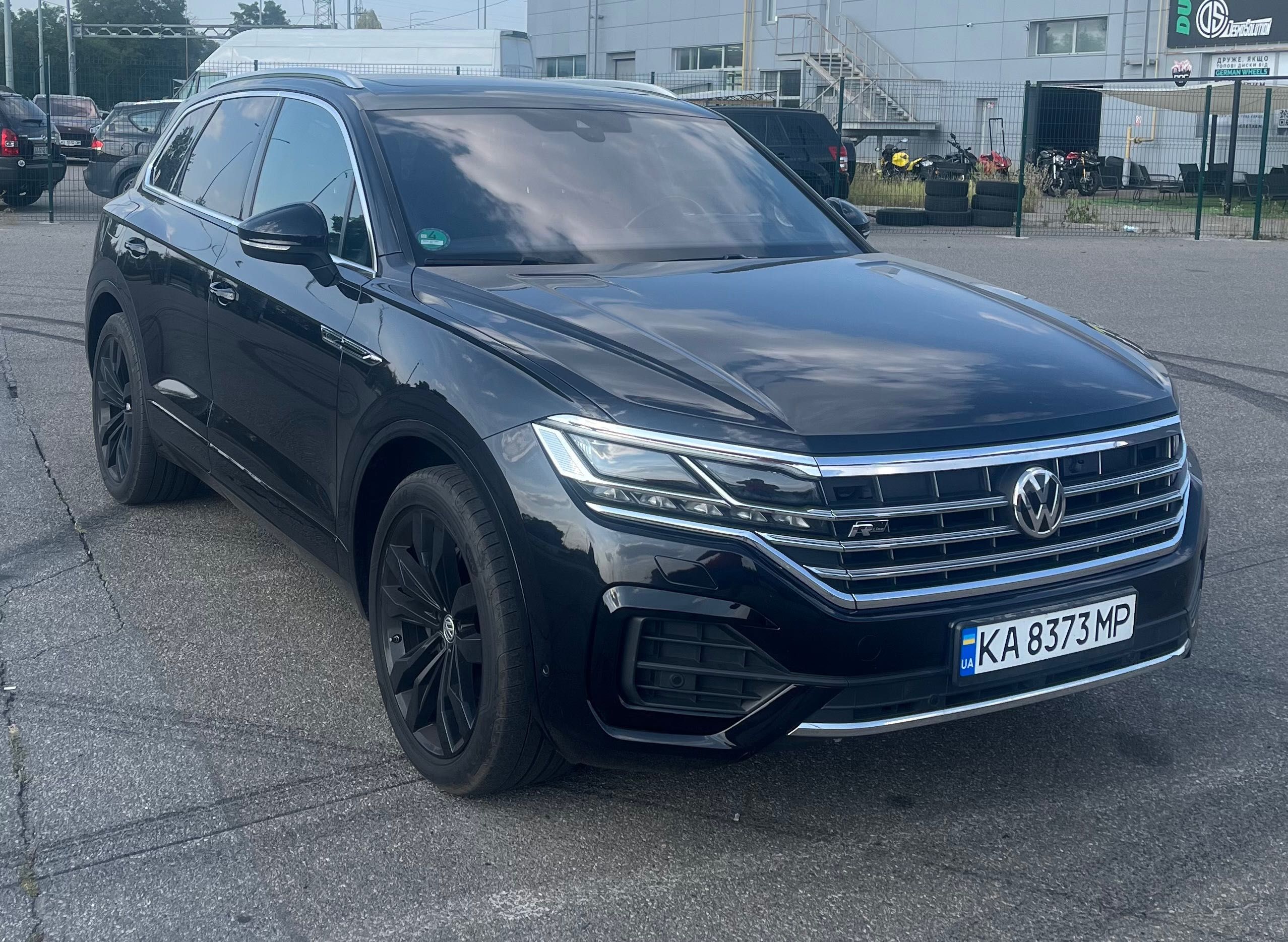 Volkswagen Touareg 2018  3.0 TDI AT (287 к.с.) AWD • R-Line